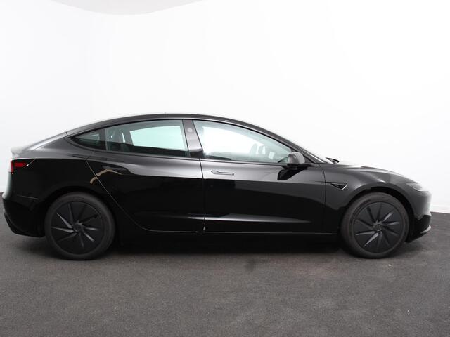 Tesla Model 3 RWD 60 kWh 534KM LFP Autopilot Panorama Warmtepomp Stoel/Stuurverwarming Full LED PDC VA+ Camera