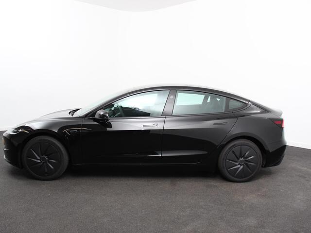 Tesla Model 3 RWD 60 kWh 534KM LFP Autopilot Panorama Warmtepomp Stoel/Stuurverwarming Full LED PDC VA+ Camera