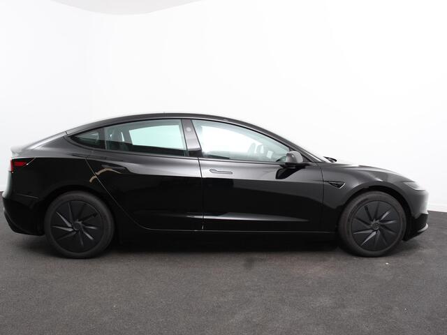 Tesla Model 3 RWD 60 kWh 534KM LFP Autopilot Panorama Warmtepomp Stoel/Stuurverwarming Full LED PDC VA+ Camera