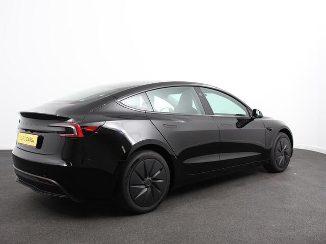 Tesla Model 3 RWD 60 kWh 534KM LFP Autopilot Panorama Warmtepomp Stoel/Stuurverwarming Full LED PDC VA+ Camera