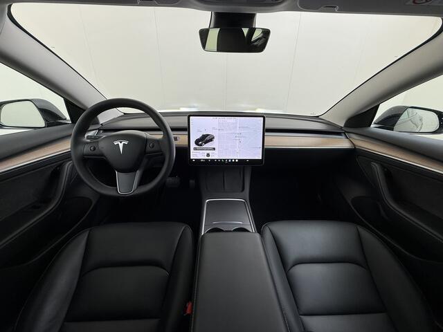 Tesla Model 3 RWD 60kWh Warmtepomp LFP-Accu SOH 91% Traffic Aware Cruise Control+Autom.Sturen Camera's Navi Ecc Stoel+Stuurverwarming Elek.Achterklep Lmv 19" AMD Ryzen(TM) Elek.Stoelen+Memory Isofix Regen-Lichtsensor 1e Eigenaar Origineel Nederlandse Auto