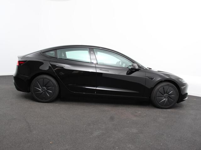 Tesla Model 3 RWD 60 kWh 534KM LFP Autopilot Panorama Warmtepomp Stoel/Stuurverwarming Full LED PDC VA+ Camera
