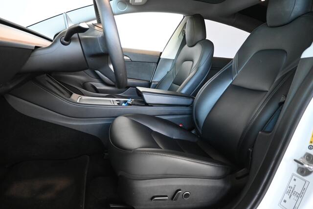Tesla Model 3 Standard RWD Plus 60 kWh SOH 91% 238Pk Cruise Leder Panoramadak FSD Computer 3 Autopilot Inruil Mogelijk!