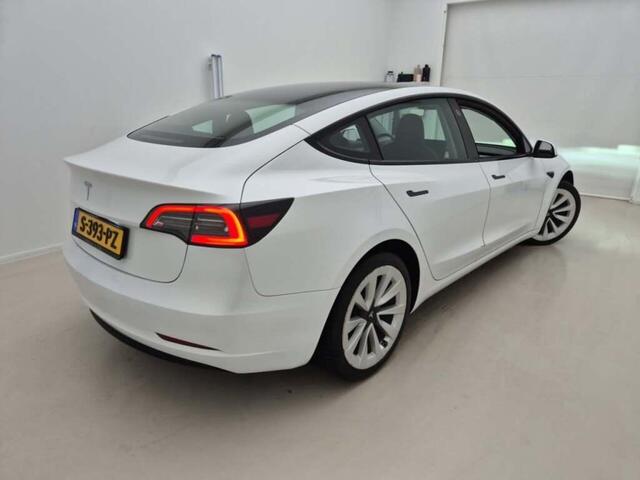 Tesla Model 3 RWD Standard Plus 283PK/19"velgen/Leder/*VERWACHT*/Premium Audio/