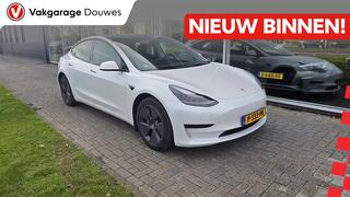 Tesla Model 3 Standard RWD Plus 60 kWh |Trekhaak|Stoel