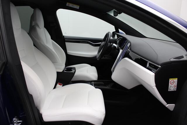 Tesla Model X 90D Base 2017 | Autopilot | INCL. BTW | Lederen Bekleding | LED | Navigatie | Panoramische Voorruit | Cruise Control | Airco | Keyless | Boekjes