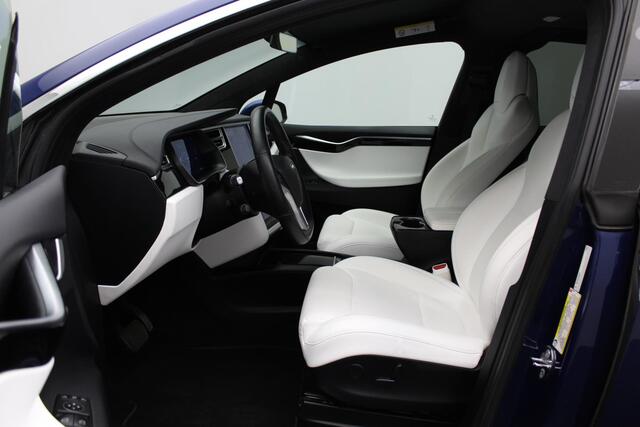 Tesla Model X 90D Base 2017 | Autopilot | INCL. BTW | Lederen Bekleding | LED | Navigatie | Panoramische Voorruit | Cruise Control | Airco | Keyless | Boekjes