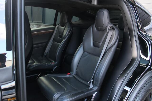Tesla Model X 75D Base 6 Persoons | GRATIS Supercharging | Enhanced Auto Pilot | Alcantara