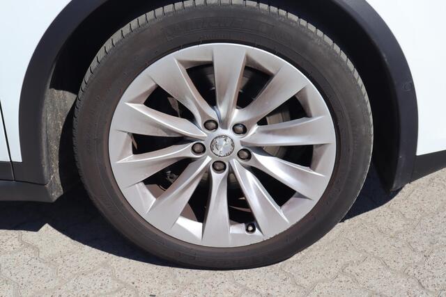 Tesla Model X 100D 6p. 93% SOH, BTW Auto, Panoramadak, 6 Persoons, Autopilot 2.5 computer, Camera, Cruise control, Trekhaak, BTW Auto