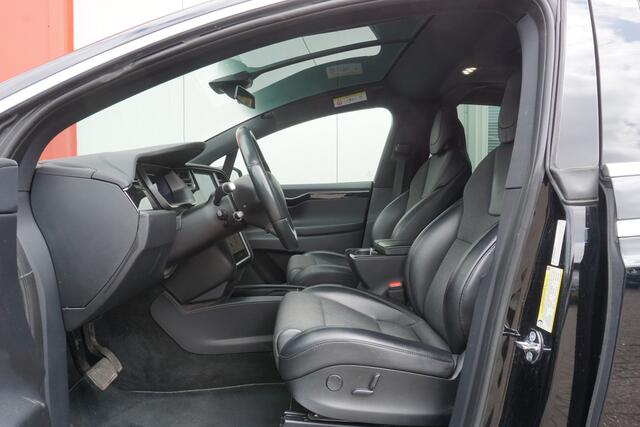 Tesla Model X 75D Base | Incl. BTW | Luchtvering | Trekhaak | Camera's | Origineel NL |
