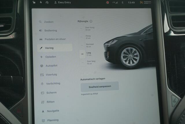 Tesla Model X 75D Base | Incl. BTW | Luchtvering | Trekhaak | Camera's | Origineel NL |