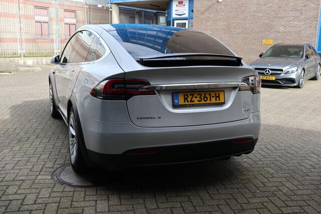 Tesla Model X 75D Base