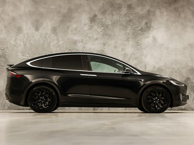 Tesla Model X 100D 7 Persoons 417Pk (AUTOPILOT, LUCHTVERING, STUUR/STOELVERWARMING, CAMERA, ADAPTIVE CRUISE, KEYLESS ENTRY, NIEUWSTAAT)