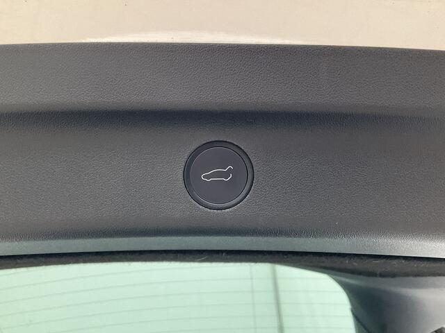 Tesla Model Y Long Range AWD 75 kWh Autopilot Stoelverw voor/achter BTW auto Dual Motor