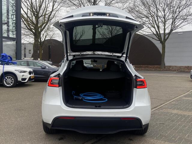 Tesla Model Y LONG RANGE