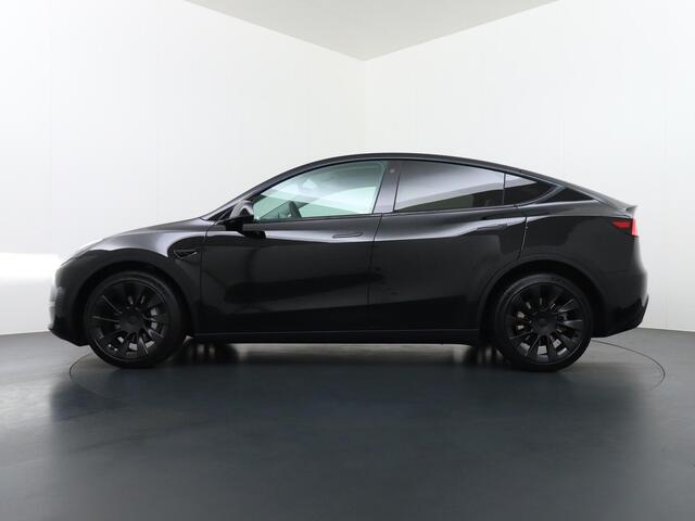 Tesla Model Y Long Range AWD 75 kWh VAN: 43.900,- VOOR: 40.877,- UW LENTEVOORDEEL: 4.023,- VOLLEDIGE TESLA GARANTIE T/M 04-2027 | AANDRIJFLIJN EN ACCU T/M 04-2031
