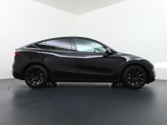 Tesla Model Y Long Range AWD 75 kWh VAN: 43.900,- VOOR: 40.877,- UW LENTEVOORDEEL: 4.023,- VOLLEDIGE TESLA GARANTIE T/M 04-2027 | AANDRIJFLIJN EN ACCU T/M 04-2031