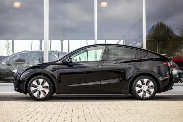 Tesla Model Y RWD 58 kWh | Auto Pilot | Stoelv. |