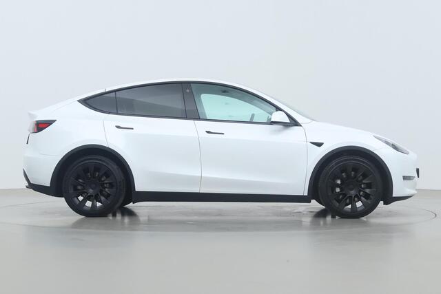 Tesla Model Y Long Range AWD 75 kWh | Incl. BTW | Panoramadak | Vol-Leder | Auto-Pilot | 20 Inch | 360° Camera
