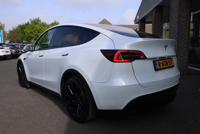 Tesla Model Y RWD 58 kWh PANO AUTOPILOT STANDAARD PREMIUM-CONNECTIVITY 20"LMV LEER SFEERVERLICHTING STOELVERWARMING ELEK.LAADKLEP NAP ENZ.
