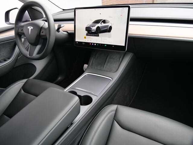 Tesla Model Y Performance AWD 75 kWh-463pk Auto Pilot / Leder / 21inch / Panoramadak
