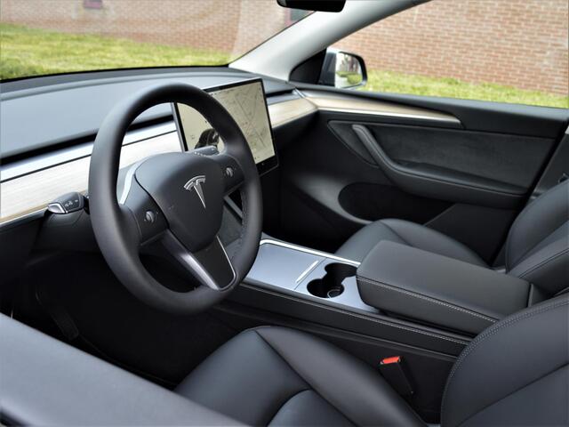 Tesla Model Y Long Range AWD | Nieuwstaat