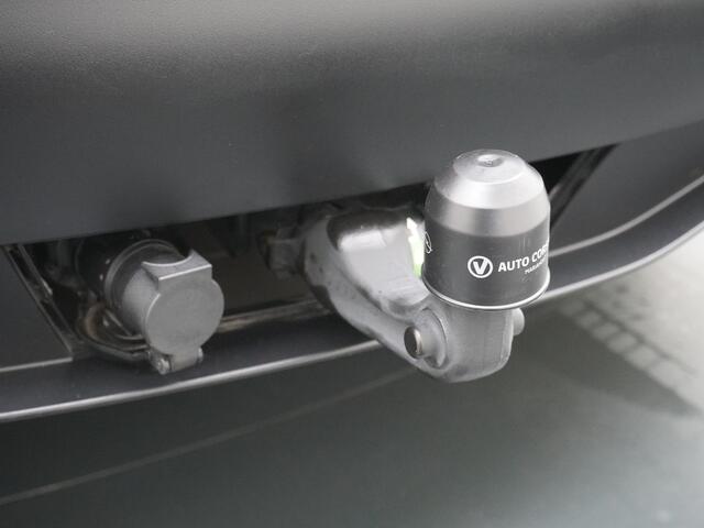Tesla Model Y Long Range 514PK AWD 75kWh Trekhaak-1600KG Warmtepomp Full-Self-Driving Computer 3 Leder 19" GSM-Sleutel Stoelverw.- V+A+Stuur+Voorruit Adap.Cruise Navi Ecc Keyless PDC-a+v Elek.Achterklep Lmv Led Standkachel 4WD LR 1e Eigenaar, origineel Nederlands Gelev