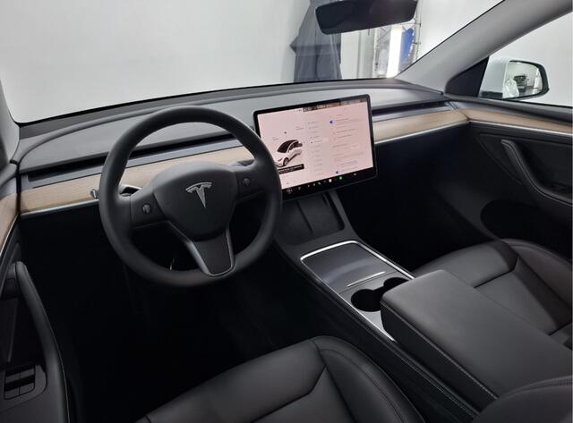 Tesla Model Y RWD 58 kWh Leer / Camera / Trekhaak