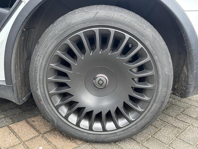 Tesla Model Y Long Range AWD 75 kWh AUTOPILOT| RIJKLAARPRIJS INCL. TESLA GARANTIE TOT 08-2026/80.000KM accu en aandrijflijn t/m 08-2030/192.000km
