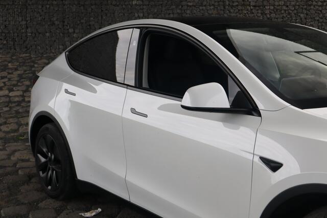Tesla Model Y Long Range AWD 75kWh | Geen import |