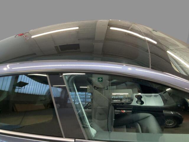 Tesla Model Y Long Range AWD 75 kWh 514pk | Trekhaak | Panoramadak | 2 bandensets