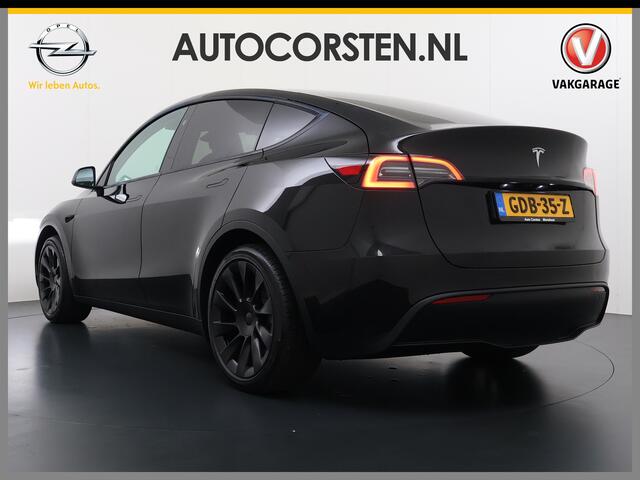 Tesla Model Y RWD LFP-Accu SOH 94% Leder Lmv 20" Warmtepomp Camera's Panormadak Adap.Cruise Navi Ecc Autopilot Stoel+Stuur+Achterbank Verwarming Elek.Achterklep Dodehoek detector Draadloze telefoonlader Origineel Nederlandse Auto Fabrieksgarantie tot 25-6-2028/80.000km