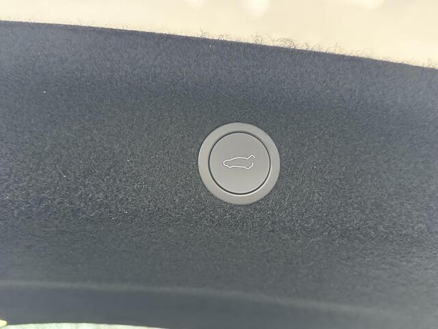 Tesla Model Y Premium Long Range AWD 75 kWh NIEUW MODEL| AUTOPILOT| VOLLEDIGE TESLA GARANTIE T/M 03/2029 OF 80.000KM| DE HOOGVOLTACCU EN AANDRIJFLIJN TOT 2033 of 192.000KM |