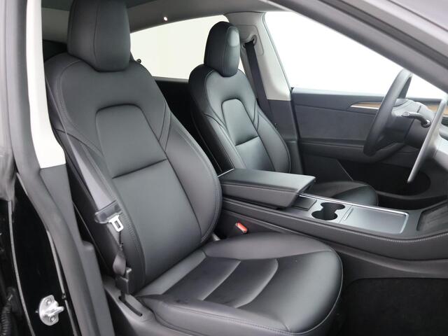 Tesla Model Y LONG RANGE AWD 75 kWh 351 PK BTW + 360 CAMERA | PANORAMA | AUTOPILOT | LEDER STOELVERW. V+A