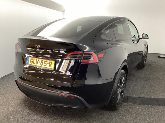 Tesla Model Y Long Range AWD 75 kWh | Trekhaak | Leder |* 27 t/m 31 dec eindejaarsshow!!