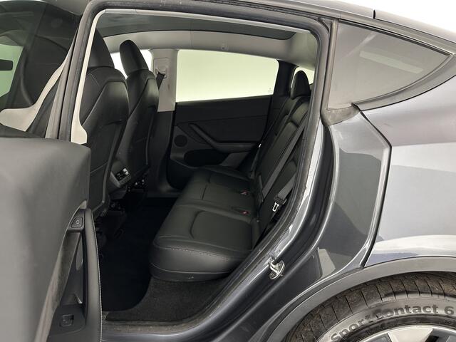 Tesla Model Y Long Range AWD 75 kWh [ 3-Fase ] {SOH-87%} (INCL.BTW) Aut. *PANO-WINDOW | AUTO-PILOT | LUXURY-LEATHER | NAVI-FULLMAP | MATRIX-LED | KEYLESS | CAMERA | DAB+ | HEATED-COMFORTSEATS | PRIVACY-GLASS | 19''ALU*