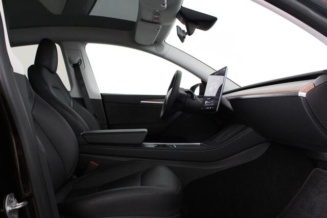 Tesla Model Y RWD 58 kWh Midnight Cherry Red/20inch/Trekhaak/Premium interieur