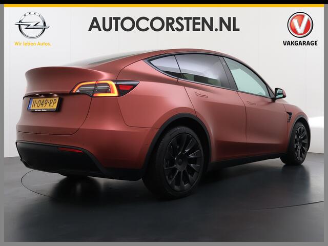 Tesla Model Y Long Range AWD 514pk 75kWh Wrap/Ivoor 20"lm Leer Panodak Warmtepomp Matrix-LED Autopilot FSD-Computer 3 Elektr.Stuur+Stoel+Verwarmd Navi Ecc Premium Audio Keyless Priv.Glass Camera's Elektr.AchterKlep Parkeer Assistent Sentry-Mode Privacyglas Bluetooth Do