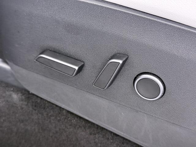 Tesla Model Y Long Range AWD 514pk 75kWh Wrap/Ivoor 20"lm Leer Panodak Warmtepomp Matrix-LED Autopilot FSD-Computer 3 Elektr.Stuur+Stoel+Verwarmd Navi Ecc Premium Audio Keyless Priv.Glass Camera's Elektr.AchterKlep Parkeer Assistent Sentry-Mode Privacyglas Bluetooth Do