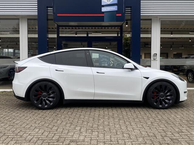 Tesla Model Y Performance AWD 75 kWh / Panodak / Stuurverwarming / Stoelverwarming V+A / Vol-Leder / Elektr.-Stoelen / Dodehoek-Detectie / Keyless / LED / Navi / 21'' LMV / ENZ.