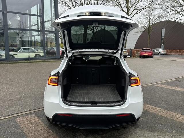 Tesla Model Y Long Range AWD 75 kWh SOH 96% | AUTOPILOT| TESLA GARANTIE OP DE HOOGVOLTACCU EN AANDRIJFLIJN TOT 2030 of 192.000KM | STOEL + STUURVERWARMING| ACHTERBANK VERWARMD