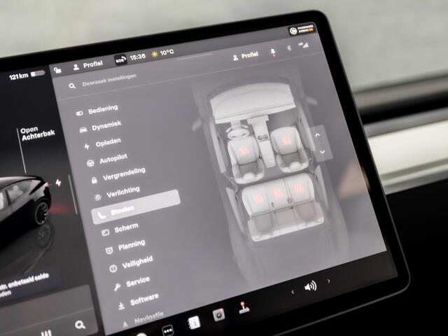 Tesla Model Y RWD 58 kWh Black Edition 347Pk (AUTOPILOT, TREKHAAK, FULL SELF DRIVING COMPUTER 3, PREMIUM AUDIO, WIT LEER, PANORAMADAK, WARMTEPOMP, STUUR/STOEL VERWARMING, NIEUWSTAAT)