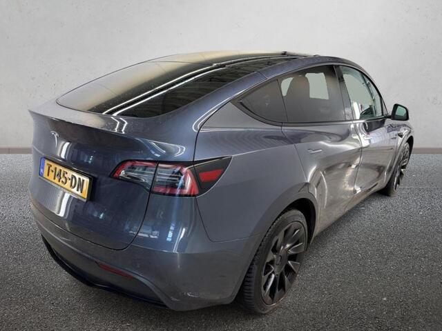 Tesla Model Y RWD 58 kWh Panoramadak 20" Wheels PDC VA + 360 Camera Full LED Leder Autopilot