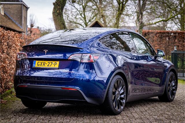 Tesla Model Y Performance AWD 75 kWh Premium Interieur