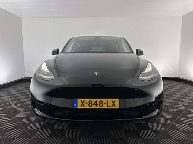 Tesla Model Y RWD 58 kWh [ 3-Fase ] {SOH-93%} (INCL.BTW) Aut. *PANO | AUTO-PILOT | LEATHER | NAVI-FULLMAP | MATRIX-LED | KEYLESS | CAMERA | DAB+ | HEATED-COMFORTSEATS | PRIVACYGLASS | TOPVIEW | 19''ALU*
