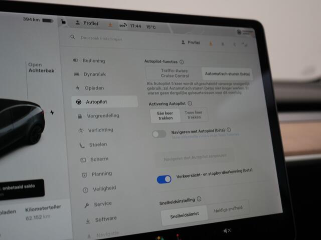 Tesla Model Y Long Range AWD 75 kWh 441pk SOH 92,3% | Full Self-Driving Capability | Panodak | Adaptive Cruise | Lederen Sportstoelen Memory & Verwarmd | Camera | Navigatie |