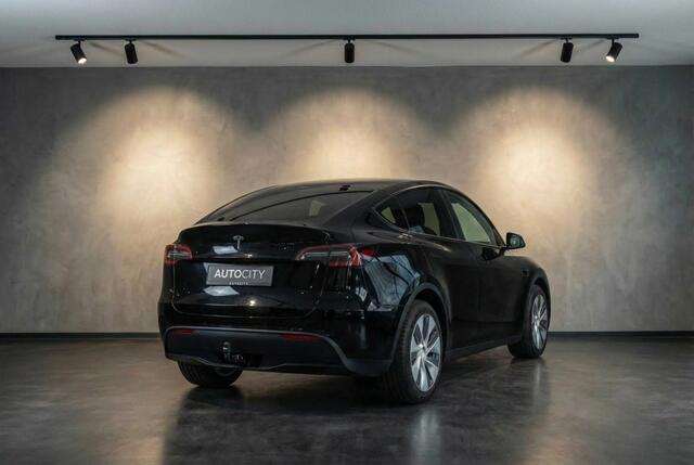 Tesla Model Y RWD 58 kWh Auto Pilot 3 l Trekhaak l AMD RYZEN