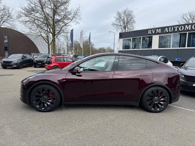 Tesla Model Y Performance AWD 75 kWh AFNEEMBARE TREKHAAK| CHERRY RED| VOLLEDIGE TESLA GARANTIE TOT 14-12-2027 OF 80K KM|1STE EIGENAAR ORIG. NL| AUTOPILOT| STOELVERWARMING VOOR + ACHTER|