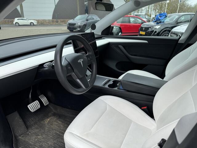 Tesla Model Y Performance AWD 75 kWh AFNEEMBARE TREKHAAK| CHERRY RED| VOLLEDIGE TESLA GARANTIE TOT 14-12-2027 OF 80K KM|1STE EIGENAAR ORIG. NL| AUTOPILOT| STOELVERWARMING VOOR + ACHTER|