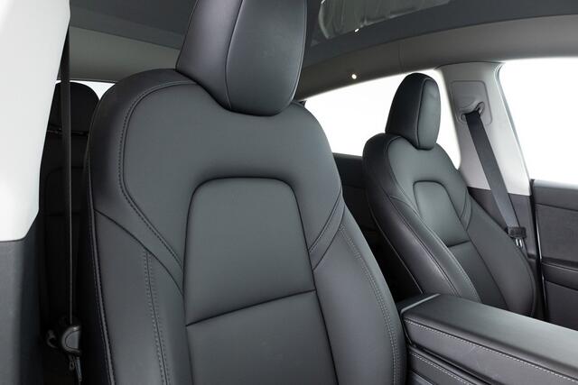 Tesla Model Y Long Range AWD 75 kWh | LEDER | PANORAMADAK *GOEDE VRIJDAG + 2e PAASDAG OPEN!*